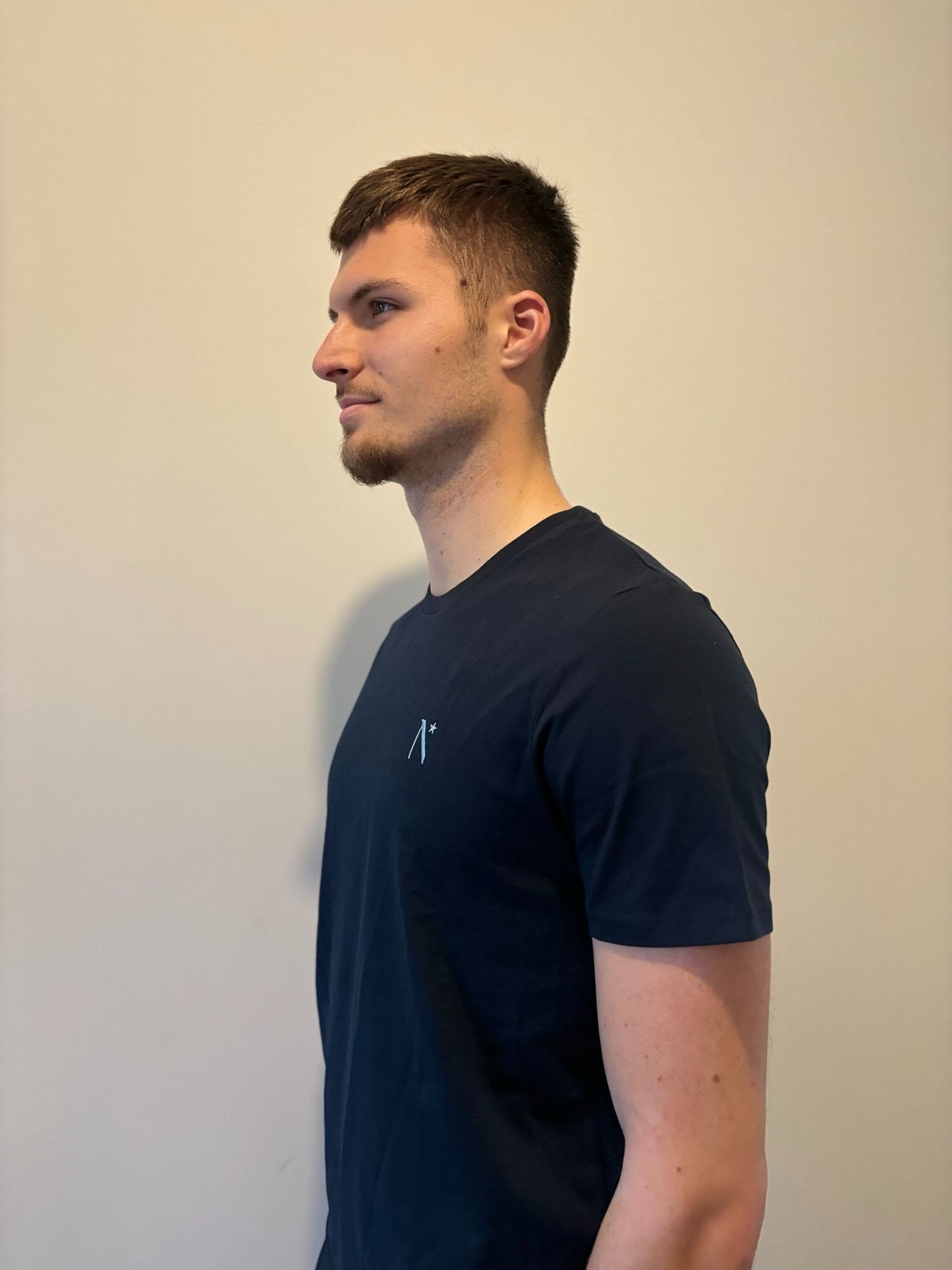 T-Shirt Unisexe Bleu Marine "Le Prestige"